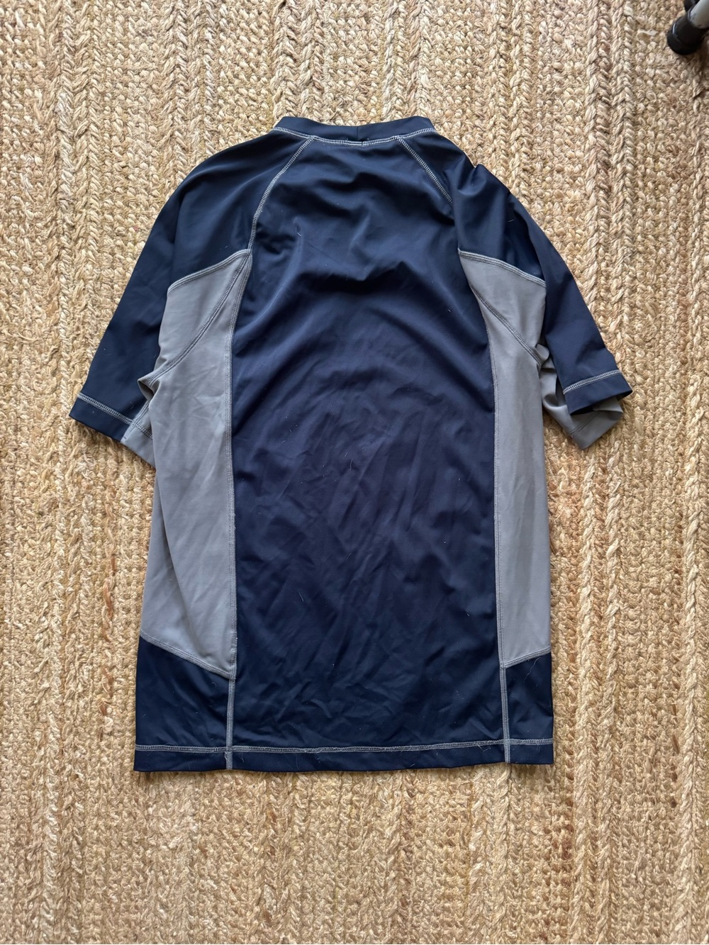Mens Lands End Rash Guard - Picture 3 of 3